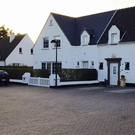 Vakantievilla Begijnhof 5 *